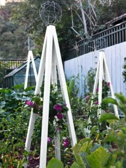 Akoris Garden Tuteur Sr. -Outdoor Garden Care 8600517 03V tif